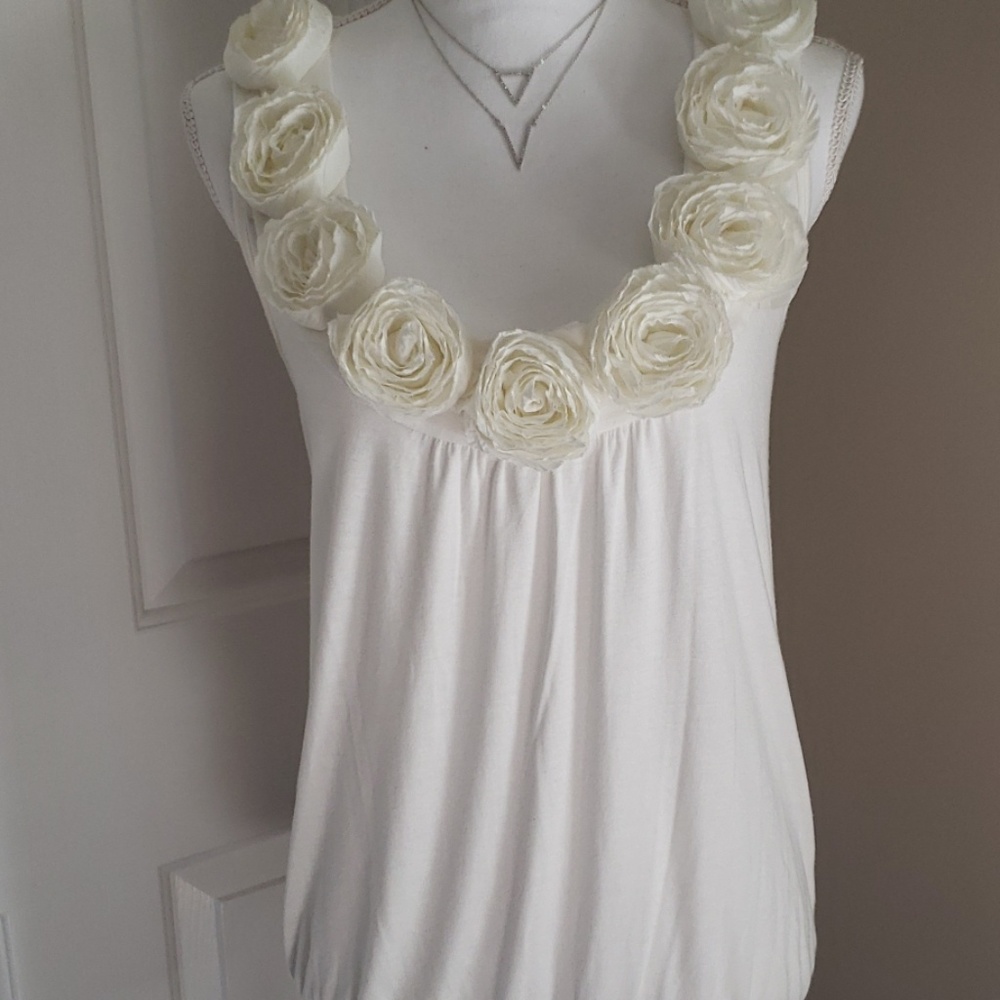 Loveappella sleeveless top